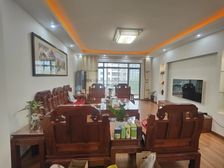 南北通透 中房翡翠园 4室2厅 精装修 零首付多贷