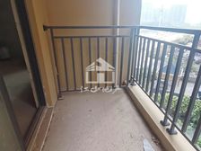 龙域香醍半岛 东向三居 毛坯中层 满二住宅