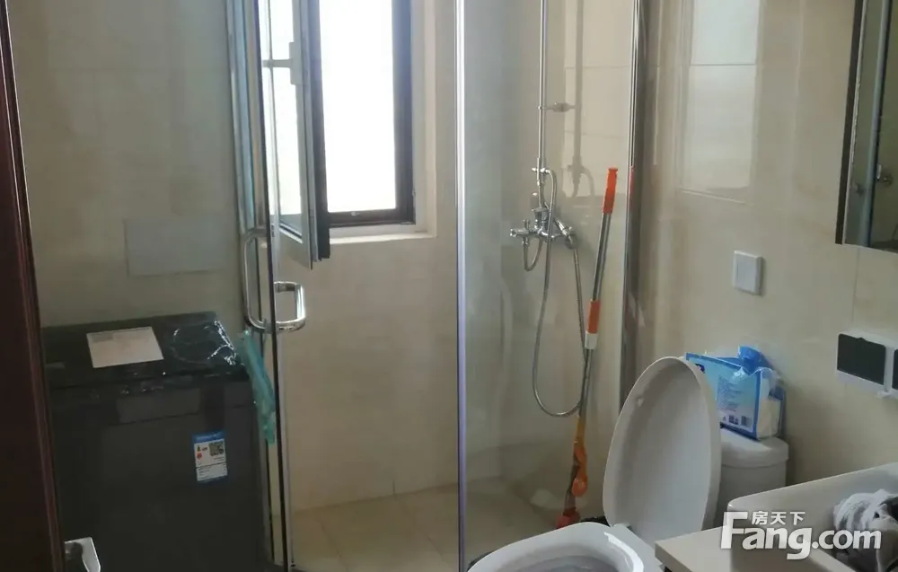南北通透凤栖梧桐3室2厅精装修
