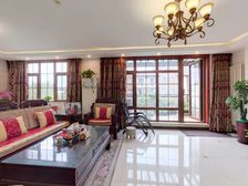 保利垄上4室3厅精装修