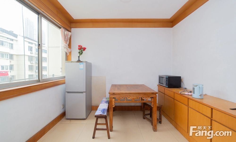 富都花苑654平2居南向简装修方便看房