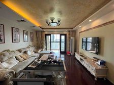 常青藤小城4室2厅2卫南朝向329.0万元/套出售