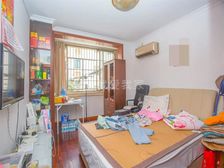 楼层好,南北通边套全明一室一厅,采光无遮挡,近轨交