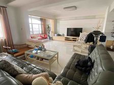 常青藤小城4室2厅2卫南朝向370.0万元/套出售