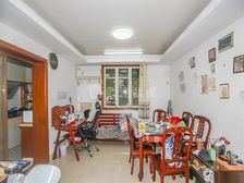 张江镇少有低楼层两房,超大露台,满五精装好房,近/地/铁