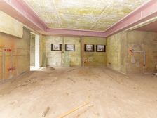 新出好房,护城河景大平层,中间楼层采光好,带买断车位随时看房