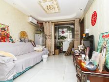 4+19号新宫地铁 南向两居室 采光好 诚心出售