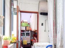 云山诗意 4 房 140 方 交通便利 近地铁 环境优美