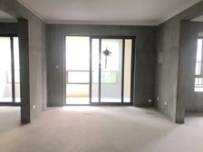 湖畔樾山4室2厅2卫南朝向165.0万元/套出售