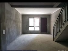 绿地观堂4室2厅3卫南朝向480.0万元/套出售