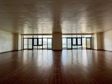 横琴口岸梧桐树大厦高档办公楼,业主亏本处理,带独立卫生间