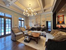 价可谈!新挂牌豪华装修拎包入住,诚意出售产证满五年