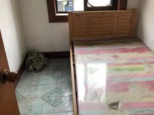 轻轨站旁,标准两房,出行方便