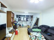 繁华地段,得房率高,近商圈,房型正气