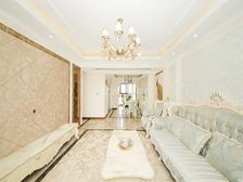 豪华装修 中高楼层 采光视野无遮挡 出行方便快捷