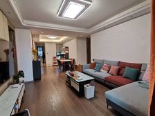 海曙金茂府4室2厅2卫南朝向556.0万元/套出售