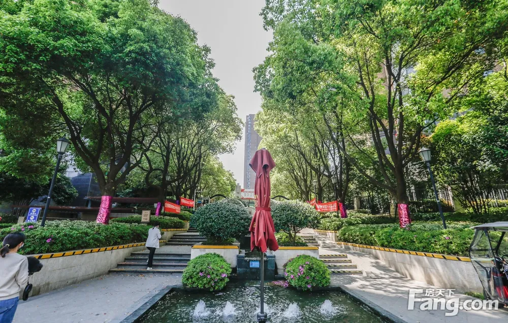 财富广场对面 祥源广场 4室2厅 精装修 次新小区 看房方便