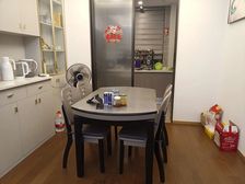 公园道4室2厅2卫南朝向388.0万元/套出售