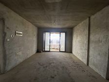 西建冠城世家,赠送面积多,零公摊,采光好,户型好看房方便