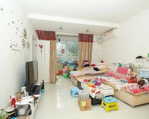 汤HOUSE公寓3室2厅精装修