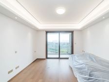 小高层 中上楼层 10楼 中海云樾里 3室2厅 精装修