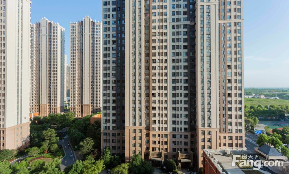 南北通透万达揽湖苑3室2厅