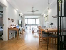 紧邻前滩,品质小区,精装修 三轨交汇,楼层好。