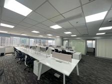 时代中心 90方起 带家具 东风路 颐德中心 交易广场