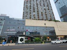 世茂广场独栋裙楼14000平4层租客满员车位充足售1.1亿!