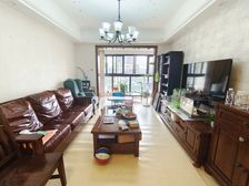 格局好,楼层好,视野宽阔可看到部分江景,采光充足,