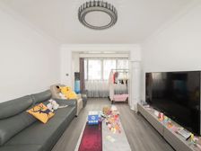 小区前排,精装修,三改二,户型好,出行方便