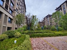 南北通透浞河九号3室2厅