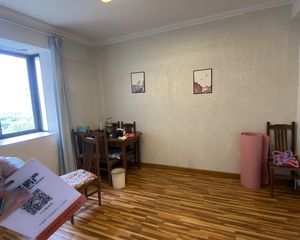 中层采光好,次新小区绿化高,万达广场生活便利。