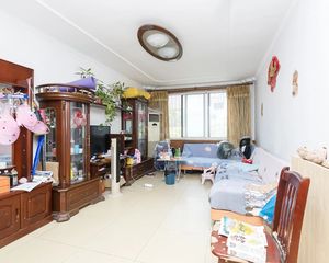 进地铁站近商场小区适合居住,生活方便