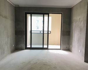 湖畔樾山3室2厅2卫南朝向75.0万元/套出售