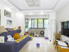 次新小区,2004年房龄,中间位置,阳光不挡,花园小区