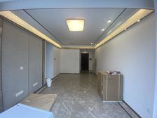 保利天悦3室2厅2卫南朝向200.0万元/套出售