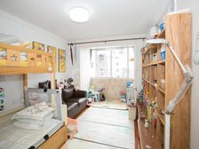 前滩太古里旁,河景房全明户型,精装修全送,诚心出售,随时看房