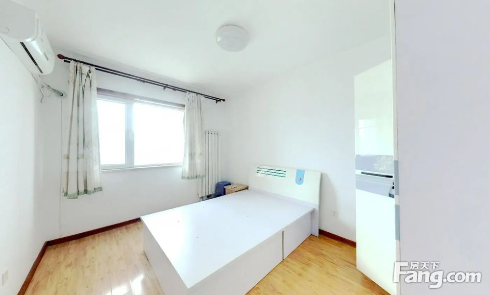 津铁泰苑精装双阳两室包含两个车位中介只收壹个点