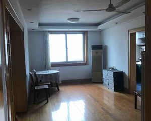 中兴社区通途路528弄3室2厅1卫南朝向145.0万元/套出售