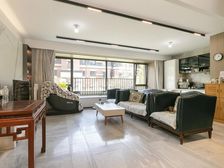 精装小洋房,大平层 四室两卫 东边户 采光好