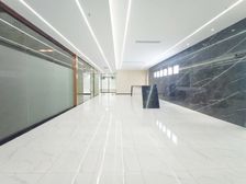 笋盘 嘉宏振兴中心 电梯口1000平米精装修 房间气