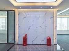 国贸400平全新装修特价招租 全套家私 海德台商嘉宏汇一城