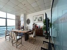 天安数码城新出350平办公室 双面采光 带大阳台 家私齐全