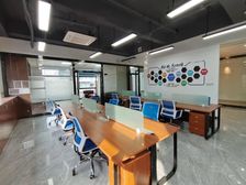 豪华装修!天安数码城212平 双面采光 带全套家私 业主直租