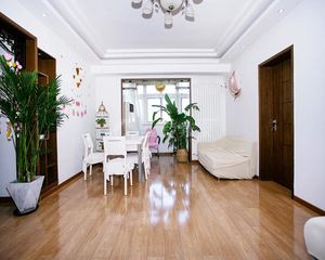 三元桥 新源街 2000年 南北通透大三居 独门独院管理