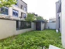 新出西太湖别墅太湖院子联排 纯毛坯 急卖随时看房