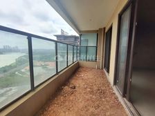 保利冠江墅152平一线江景房 视野无遮挡 价格可议 急卖