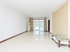 北五环外温榆河南岸电梯房精装修140.65平米眼镜房南北通透