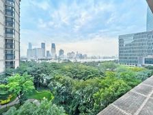 琶洲保利天悦 一线望江望园林 大五房装修保养很好过五税少价低